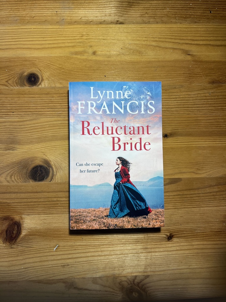 The Reluctant Bride Francis, Lynne [Used: Good] [Softback]