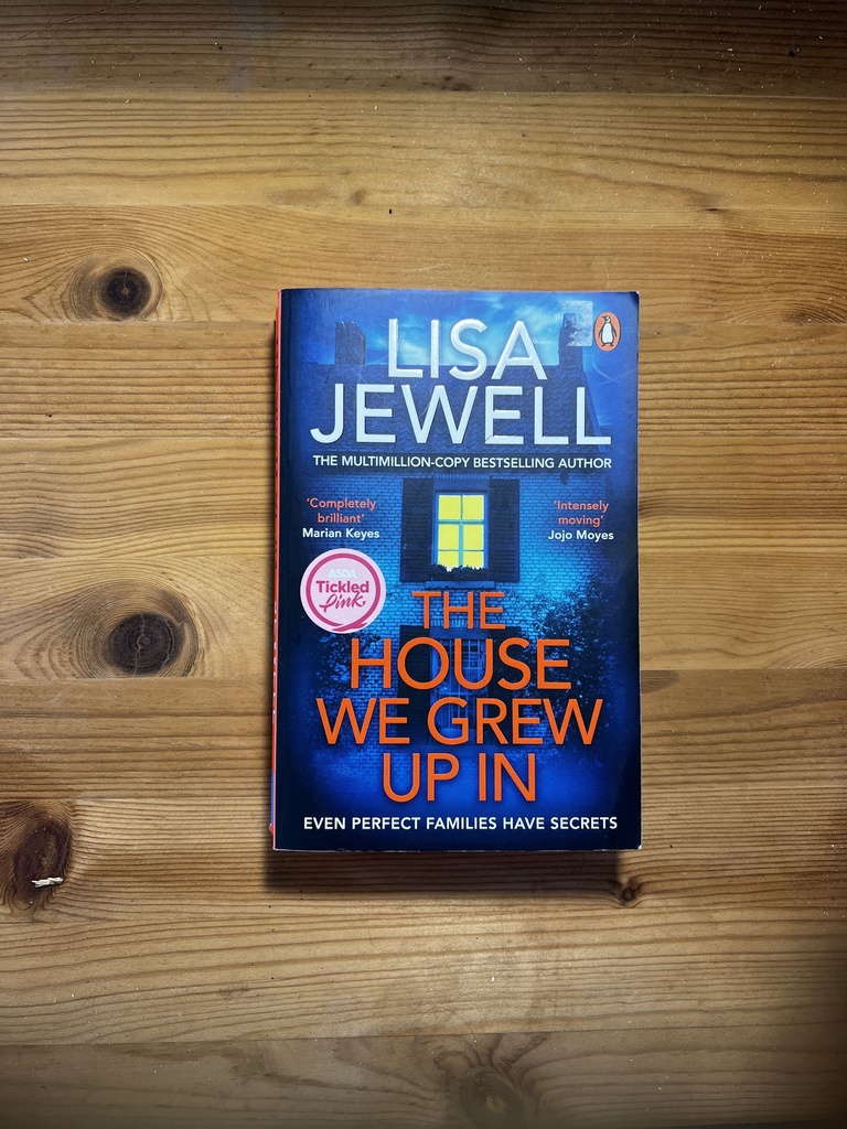 House We Grew up in Jewell, Lisa [Used -  Good] [Softcover]